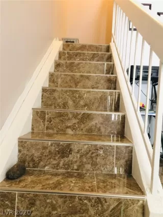 Photo #2: 2214288 Listing