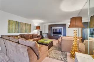 Photo #3: 2214307 Listing 