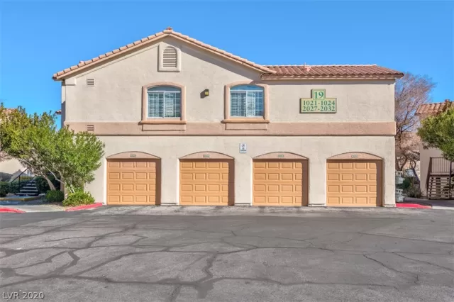 MLS: 2214323 Condo For Sale