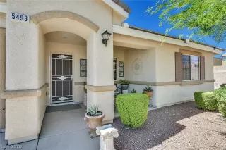 Photo #1: 2214332 Listing