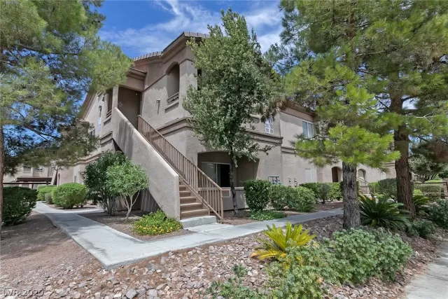 MLS: 2214334 Condo For Sale