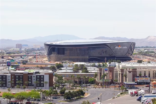 MLS: 2214352 Condo For Sale