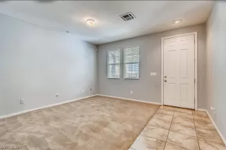 Photo #6: 2214386 Listing