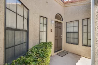 Photo #1: 2214388 Listing