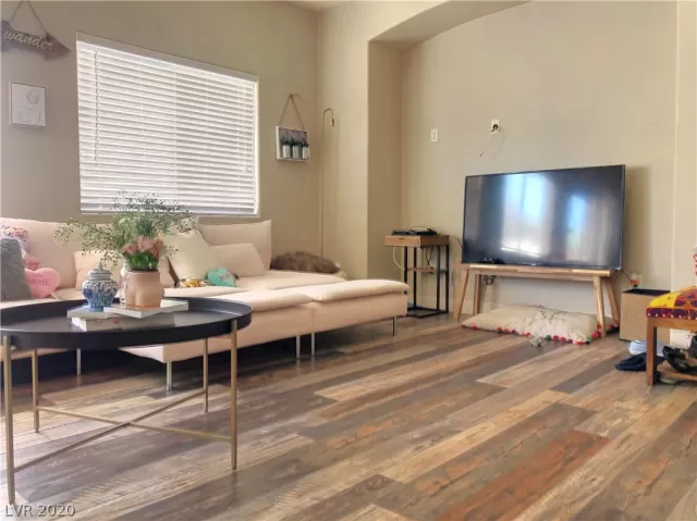 MLS: 2214392 Condo For Sale