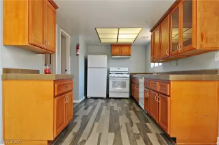 Photo #2: 2214395 Listing 