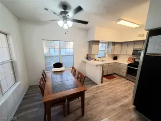 Photo #4: 2214413 Listing