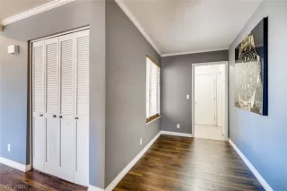 Photo #5: 2214425 Listing