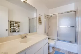 Photo #6: 2214425 Listing