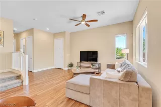 Photo #1: 2214442 Listing 