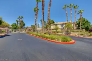 Photo #1: 2214470 Listing