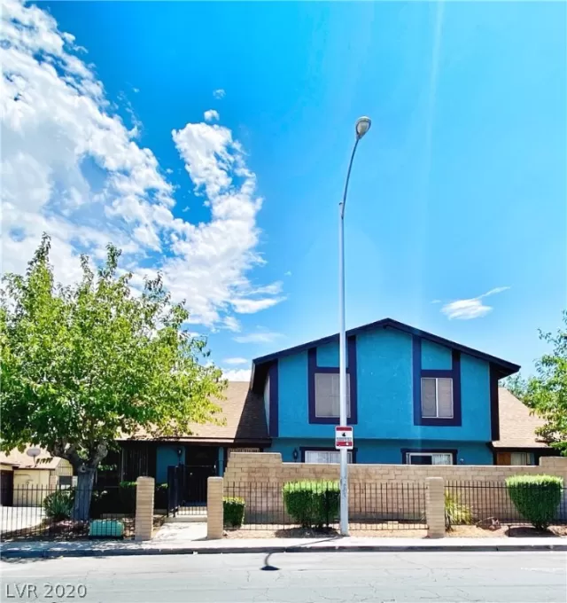 MLS: 2214482 Condo For Sale