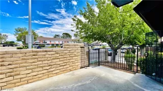 Photo #3: 2214482 Listing 