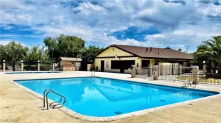 Photo #6: 2214482 Listing 