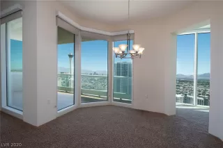 Photo #3: 2214639 Listing