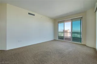 Photo #4: 2214639 Listing