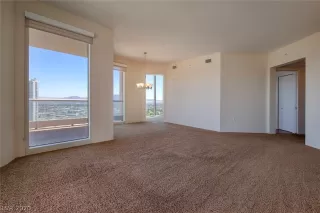 Photo #5: 2214639 Listing