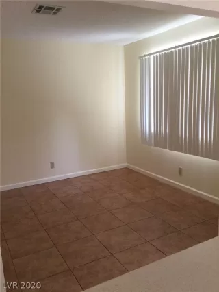 Photo #4: 2214670 Listing 