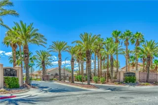 Photo #1: 2214751 Listing