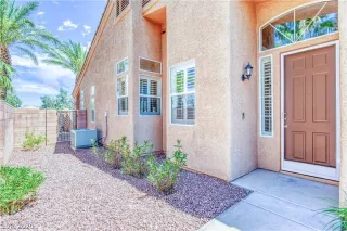 Photo #2: 2214751 Listing