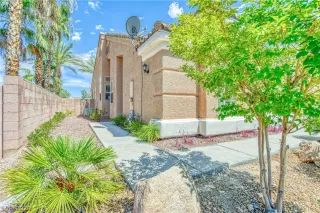 Photo #4: 2214751 Listing