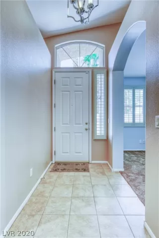 Photo #5: 2214751 Listing