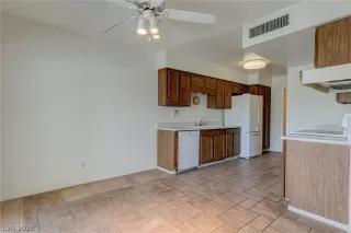 Photo #4: 2214777 Listing