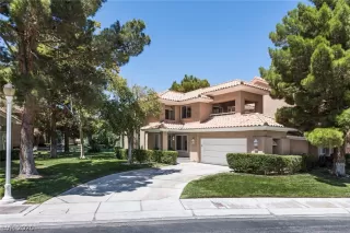 Photo #1: 2214780 Listing