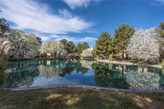 Photo #2: 2214780 Listing