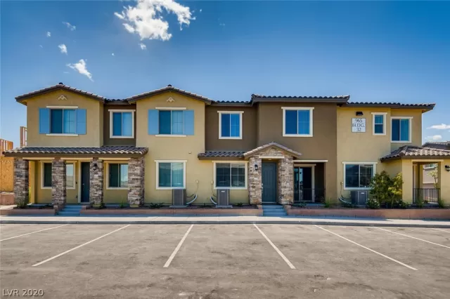 MLS: 2214788 Condo For Sale