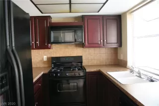 Photo #5: 2214811 Listing 