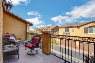 Photo #2: 2214868 Listing