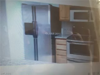 Photo #4: 2214885 Listing