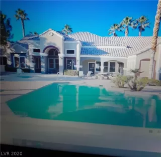 Photo #5: 2214885 Listing