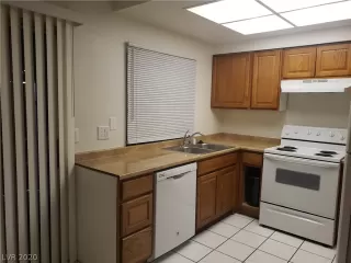 Photo #1: 2214907 Listing 