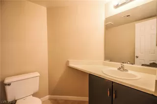 Photo #5: 2214932 Listing 