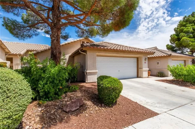 MLS: 2214960 Condo For Sale