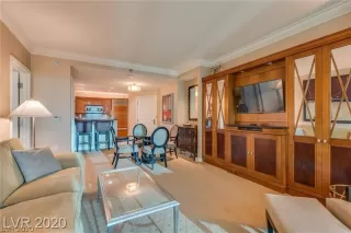 Photo #2: 2214965 Listing