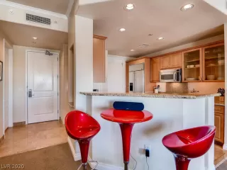 Photo #5: 2214998 Listing