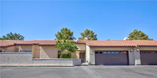 Photo #1: 2215048 Listing 