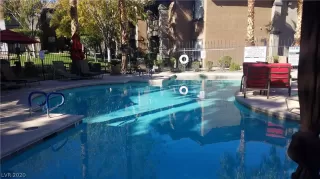 Photo #6: 2215145 Listing 