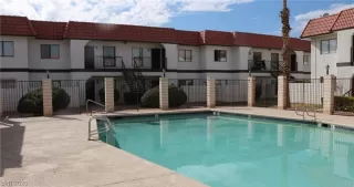 Photo #2: 2215187 Listing 