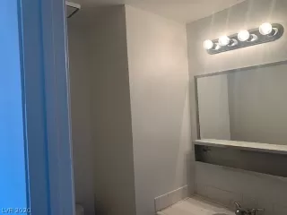 Photo #5: 2215187 Listing 