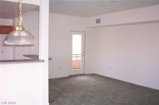 Photo #2: 2215198 Listing 