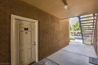 Photo #3: 2215222 Listing