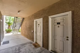 Photo #4: 2215222 Listing