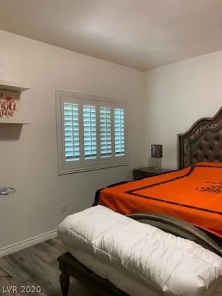 Photo #3: 2215223 Listing