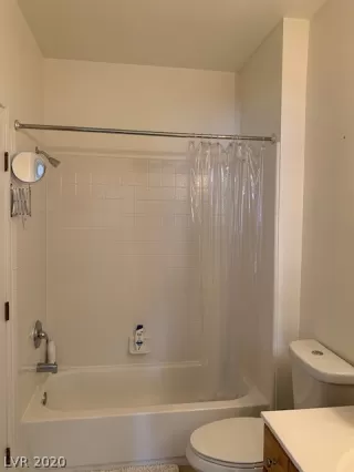 Photo #4: 2215223 Listing