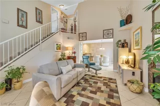 Photo #2: 2215259 Listing