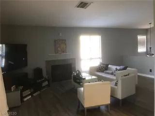 Photo #2: 2215298 Listing 